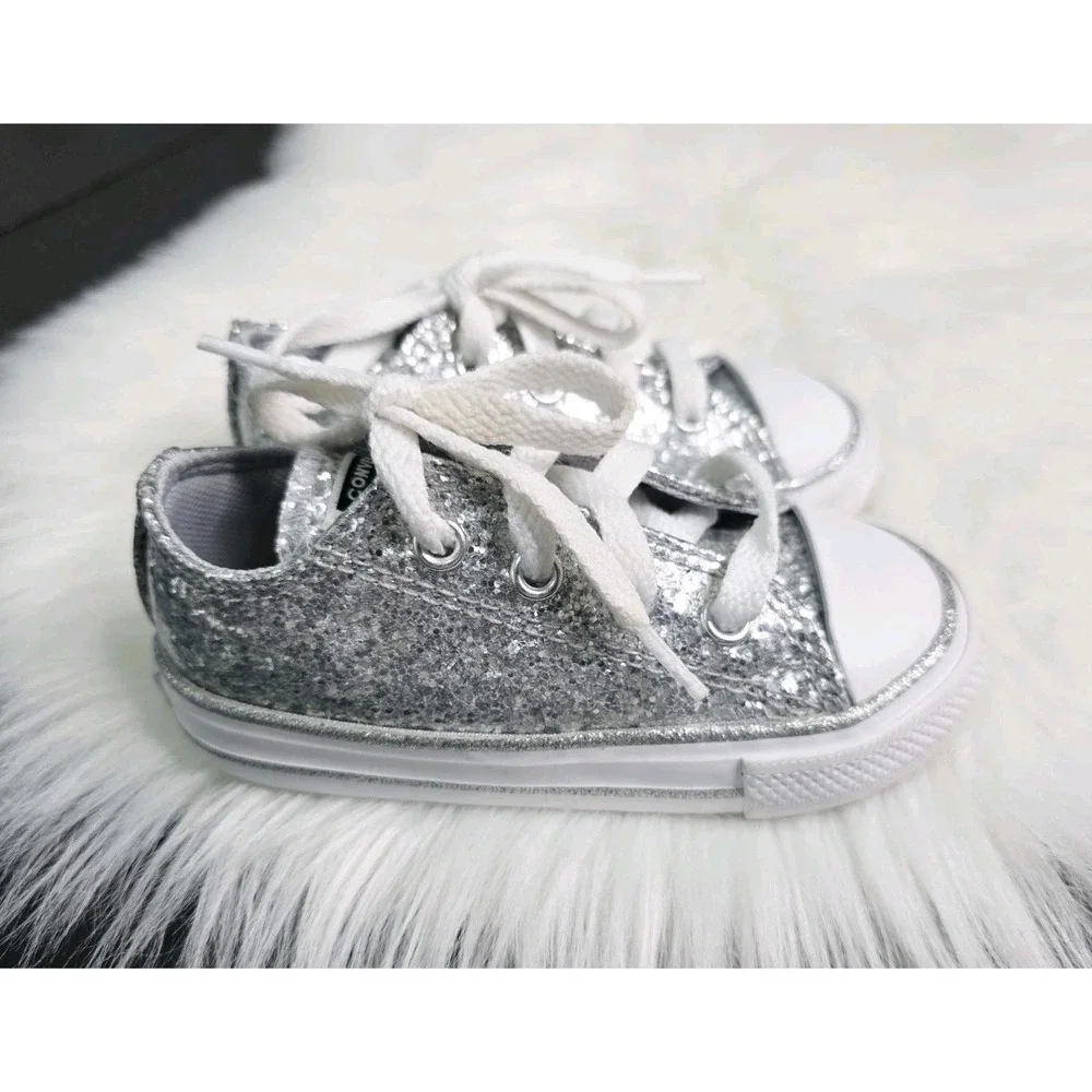 Converse Chuck Taylor All Star Loe Top Glitter Sneakers Toddler Size 6 Silver